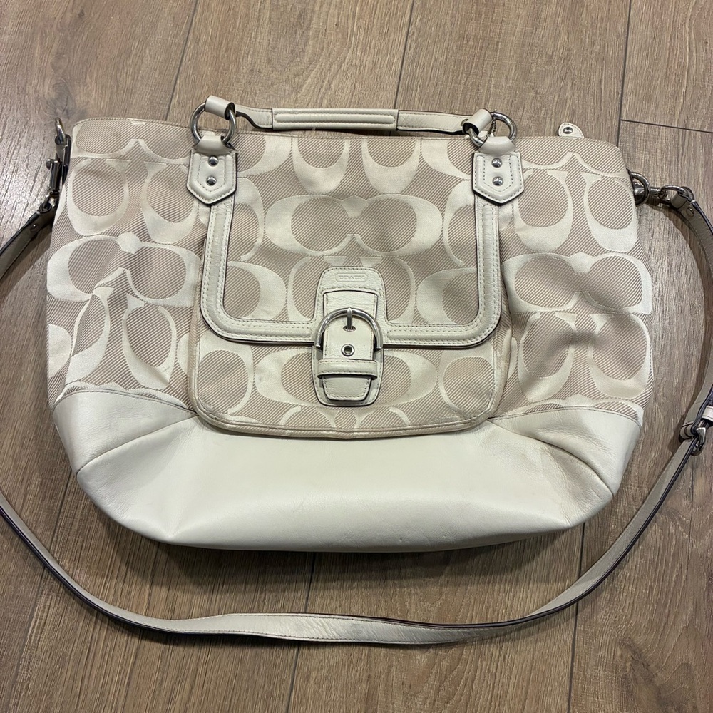 Coach Campbell handball , crossbody bag , purse, ivory Tote Bag